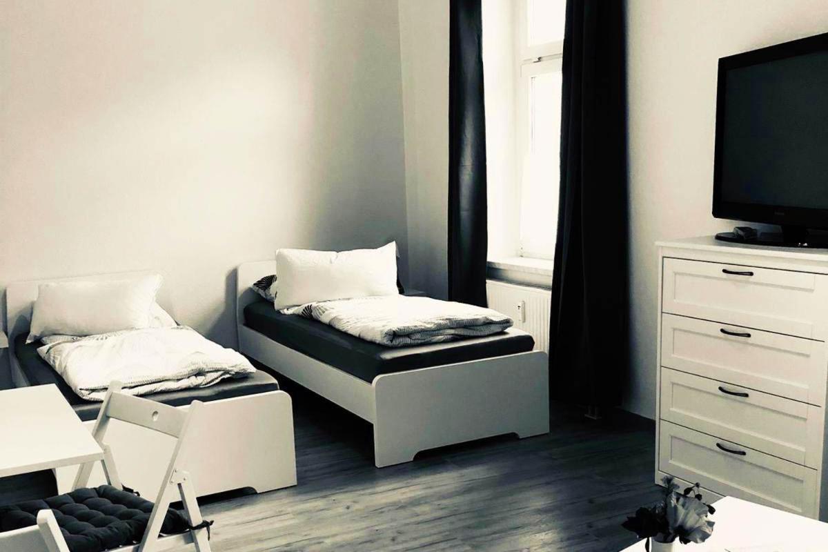 Ferienwohnung In Zwickau Exteriör bild
