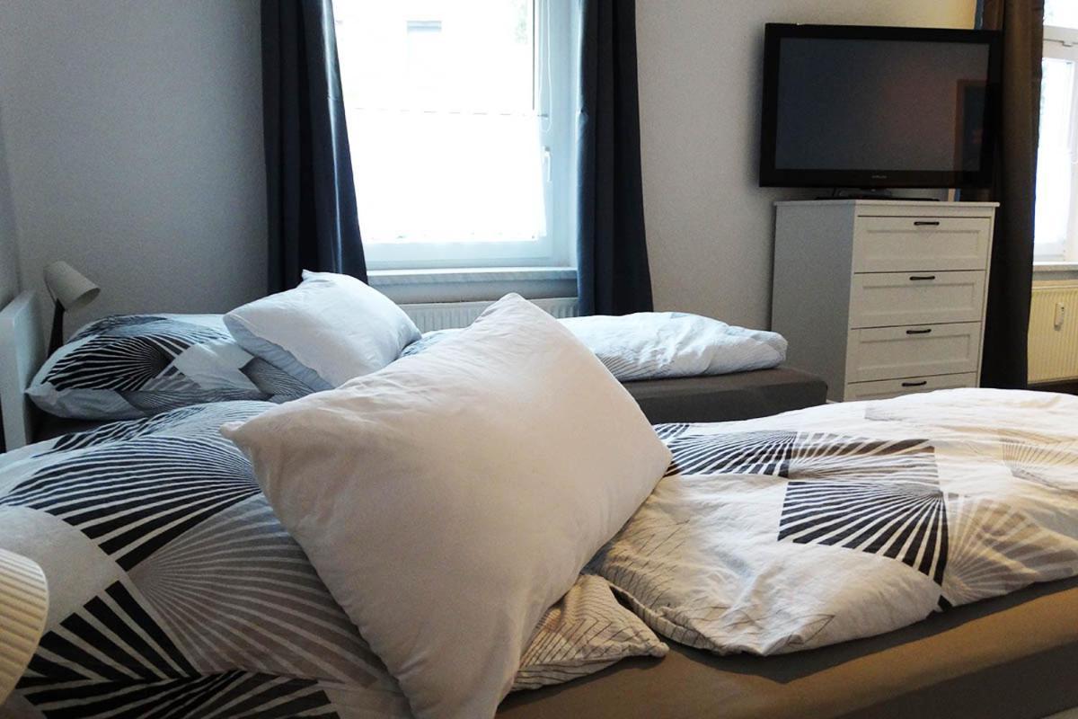Ferienwohnung In Zwickau Exteriör bild